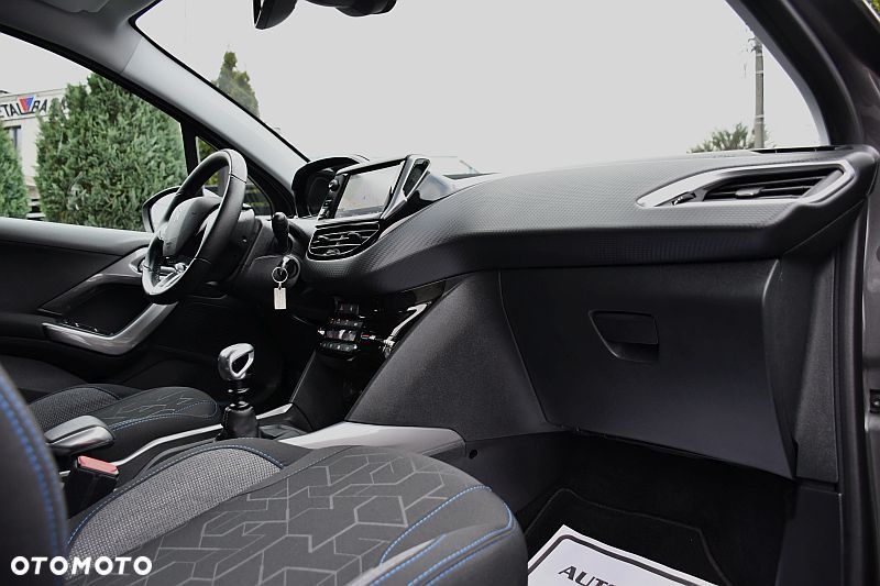 Peugeot 2008 BlueHDi 100 STOP & START Style - 6