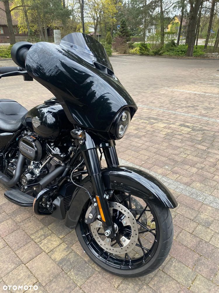 Harley-Davidson Touring Street Glide - 17