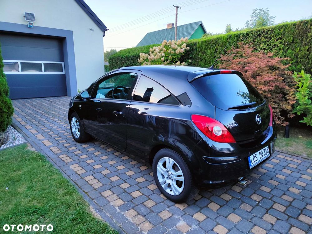 Opel Corsa 1.4 16V Energy - 4