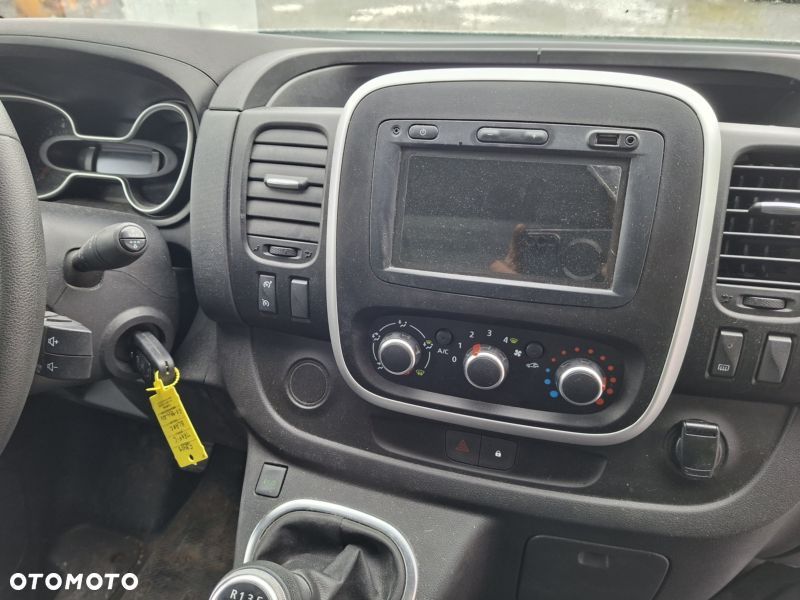 Renault Trafic - 17