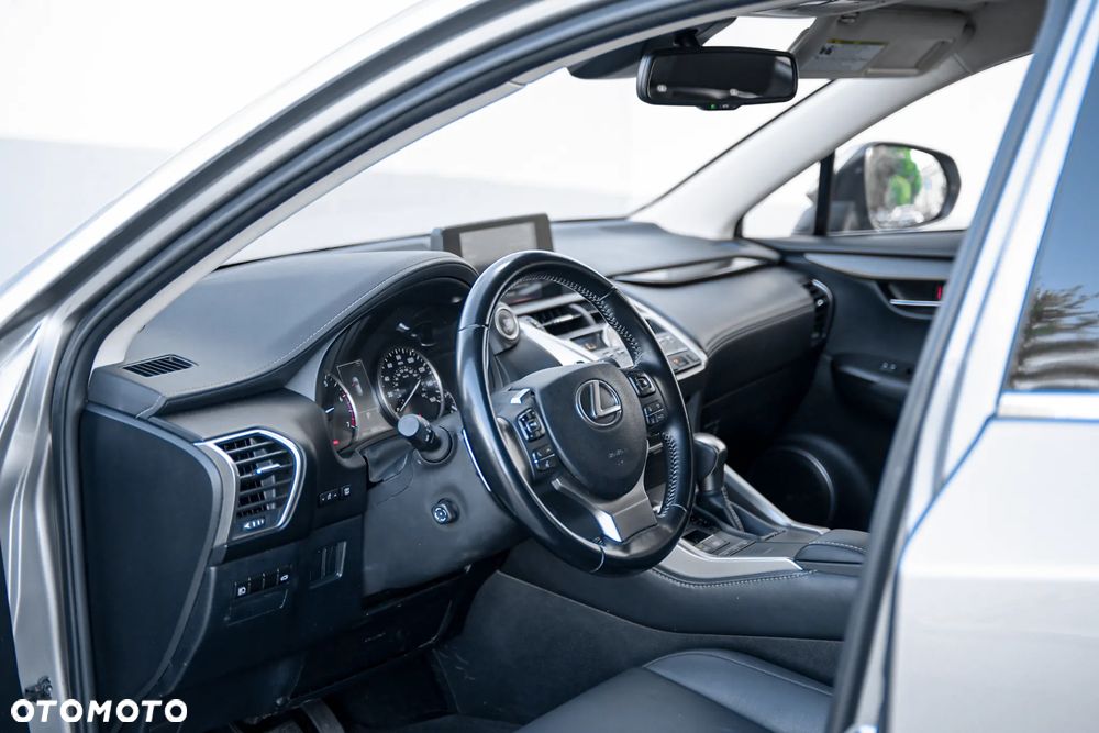 Lexus NX - 8