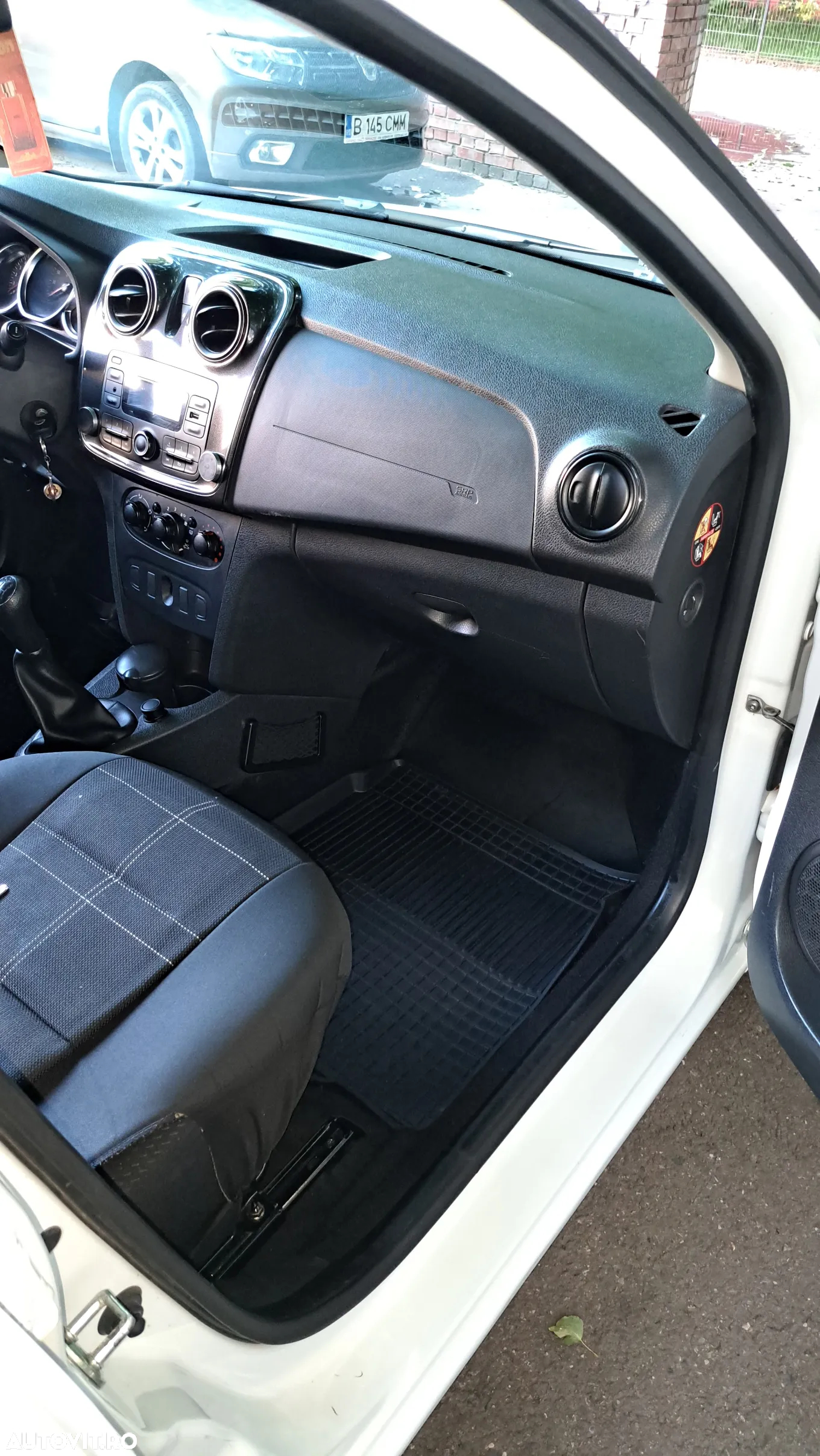 Dacia Logan - 5
