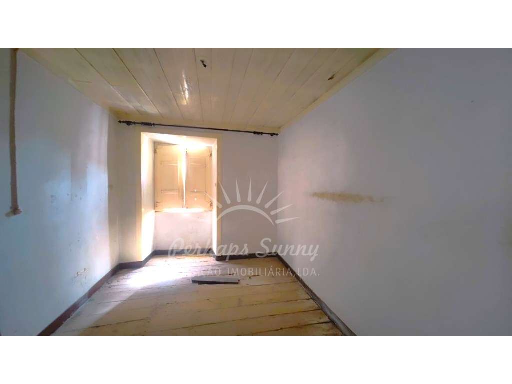 Casa para Recuperar no Centro de Grândola - Grande imagem: 4/20