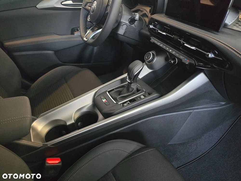 Alfa Romeo Tonale 1.5 T4 GSE mHEV Sprint DCT - 14