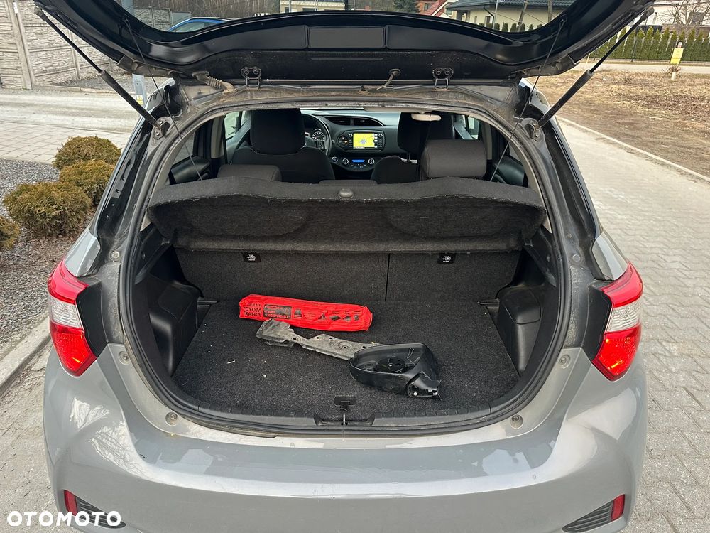 Toyota Yaris 1.5 Premium CVT - 21