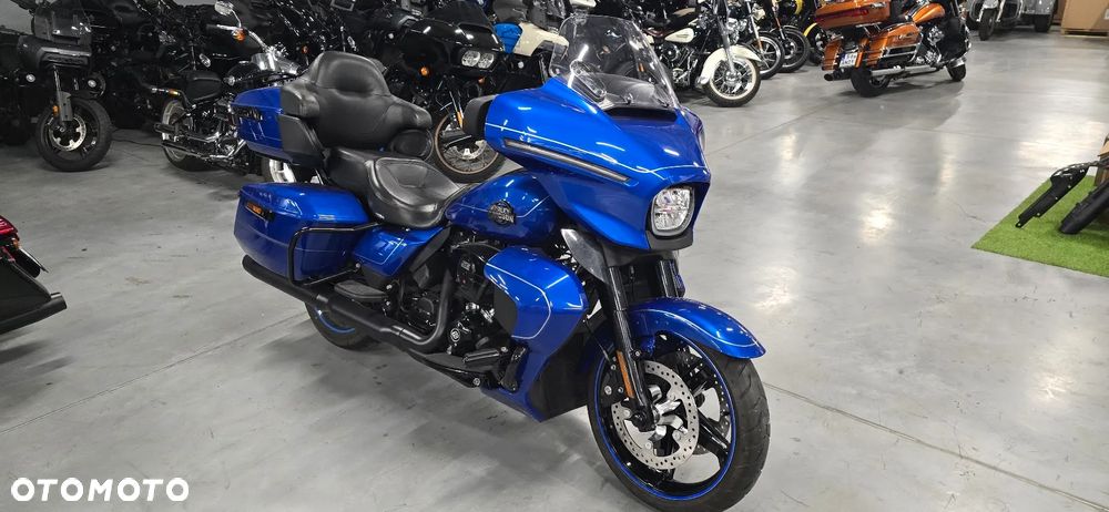 Harley-Davidson Touring Street Glide - 11