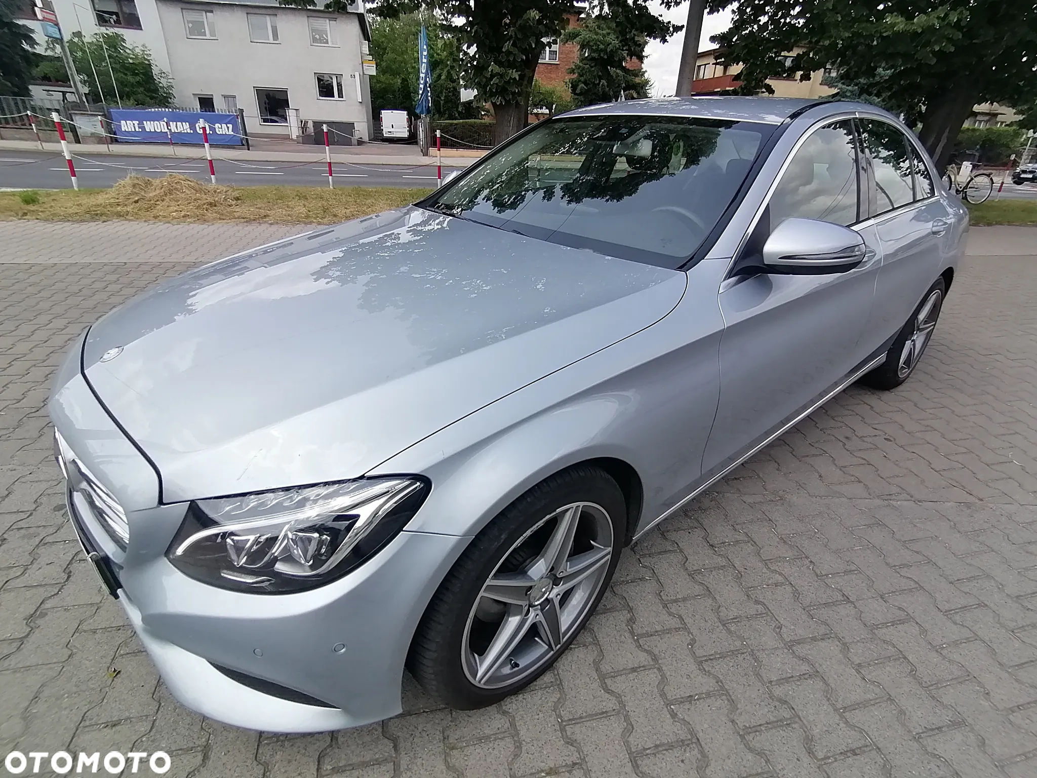 Mercedes-Benz Klasa C 180 (BlueTEC) d T Exclusive - 16