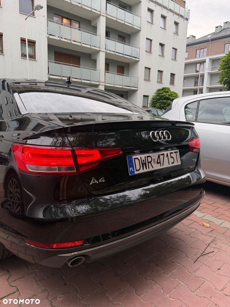 Audi A4 Limousine 2.0 TDI - 11