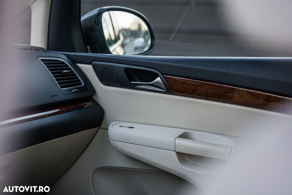 Volkswagen Sharan 2.0 TDI DSG Blue Motion Highline - 25