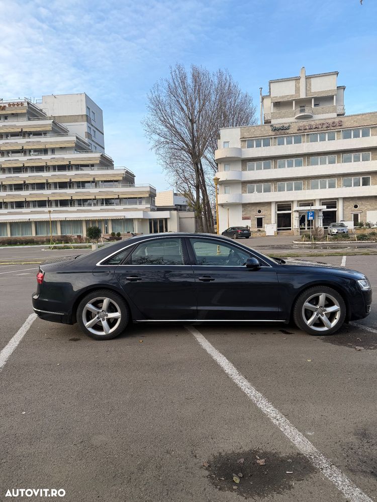 Audi A8 3.0 TDI DPF clean diesel quattro tiptronic - 3