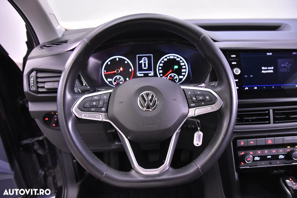 Volkswagen T-Cross - 16