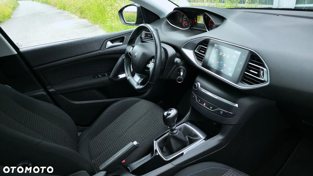 Peugeot 308 1.2 PureTech Active S&S - 21
