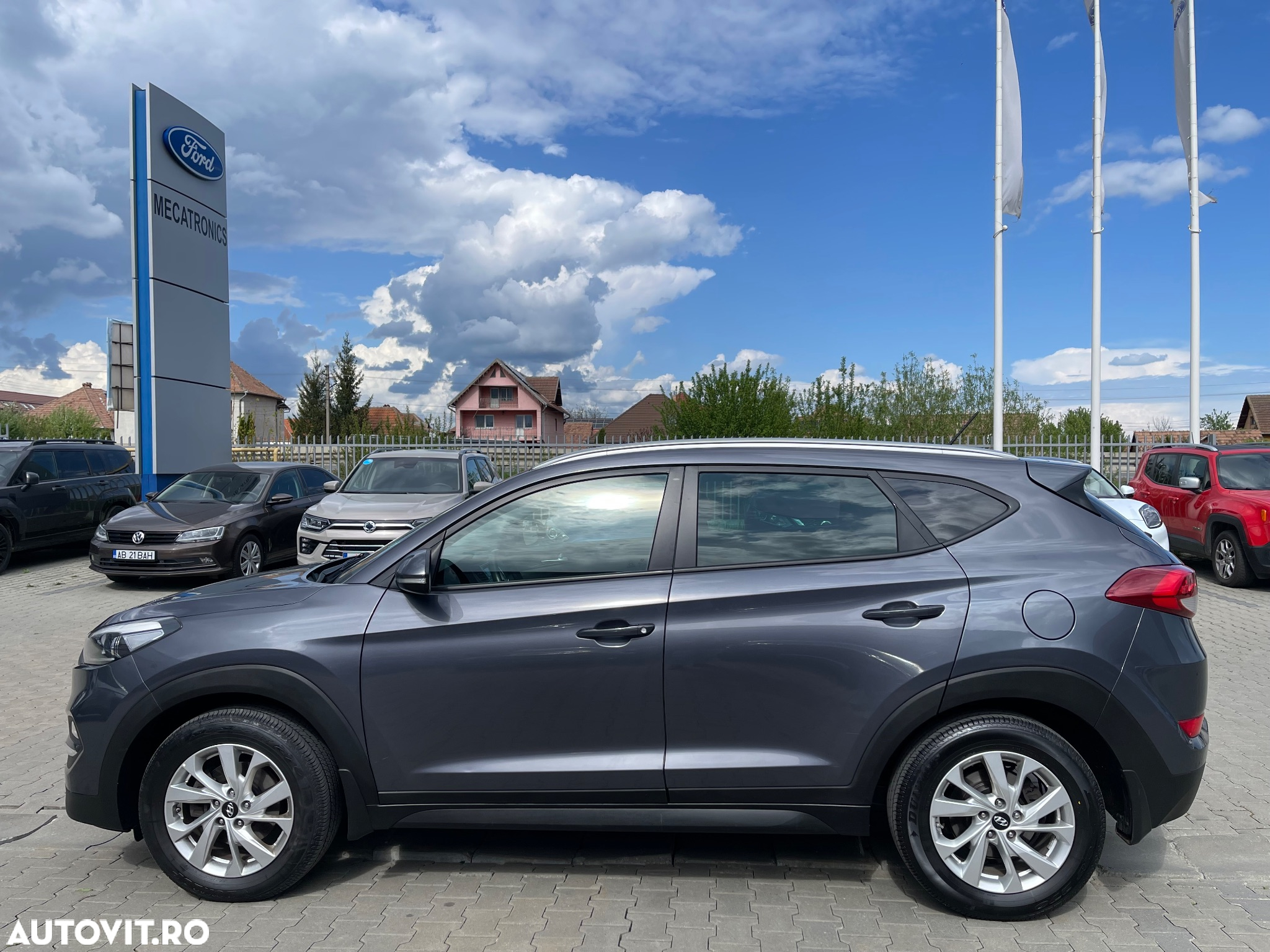 Hyundai Tucson 1.6 T-GDi 4WD 6MT Premium - 2