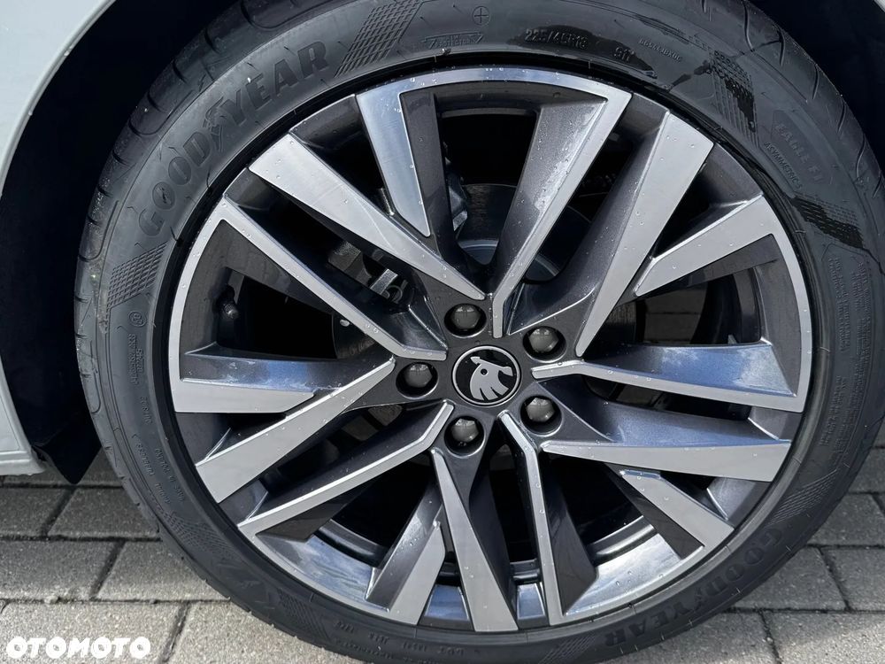 Skoda Octavia 1.5 TSI mHEV Sportline DSG - 27