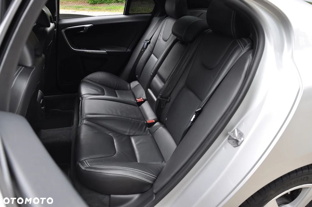 Volvo XC 60 - 24