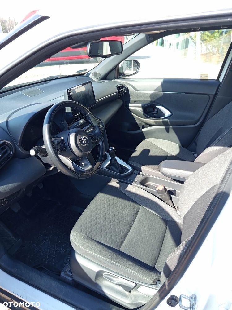 Toyota Yaris 1.5 Comfort - 10