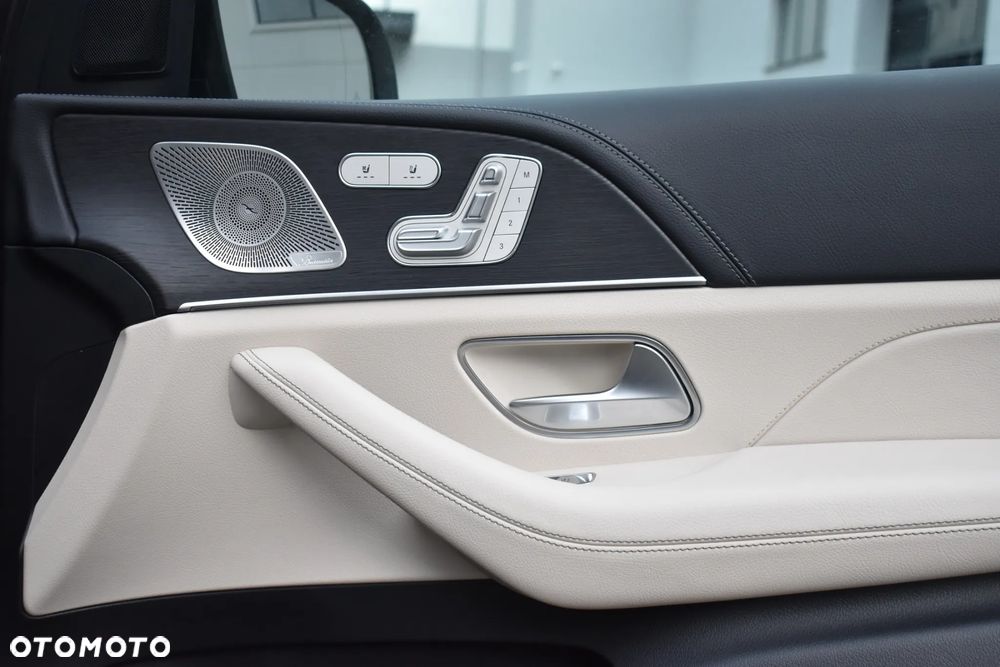 Mercedes-Benz GLE - 22