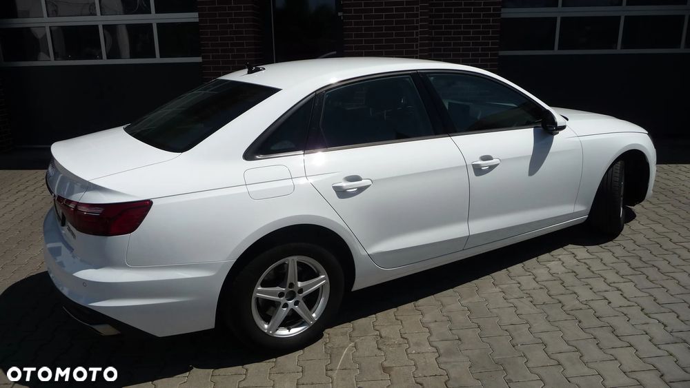 Audi A4 Limousine 35 TFSI mHEV S tronic - 10
