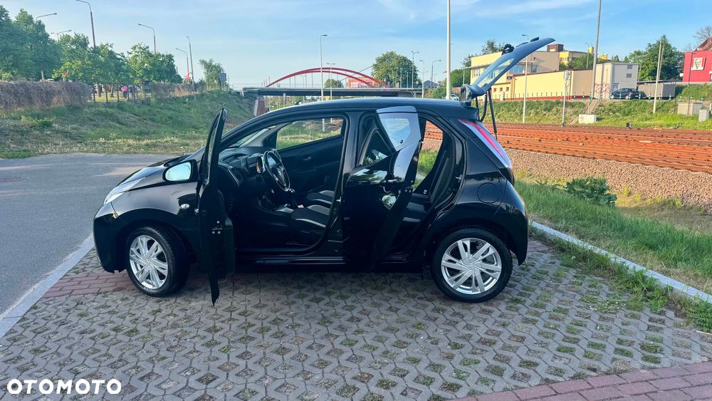 Toyota Aygo x-play Edition-S - 11