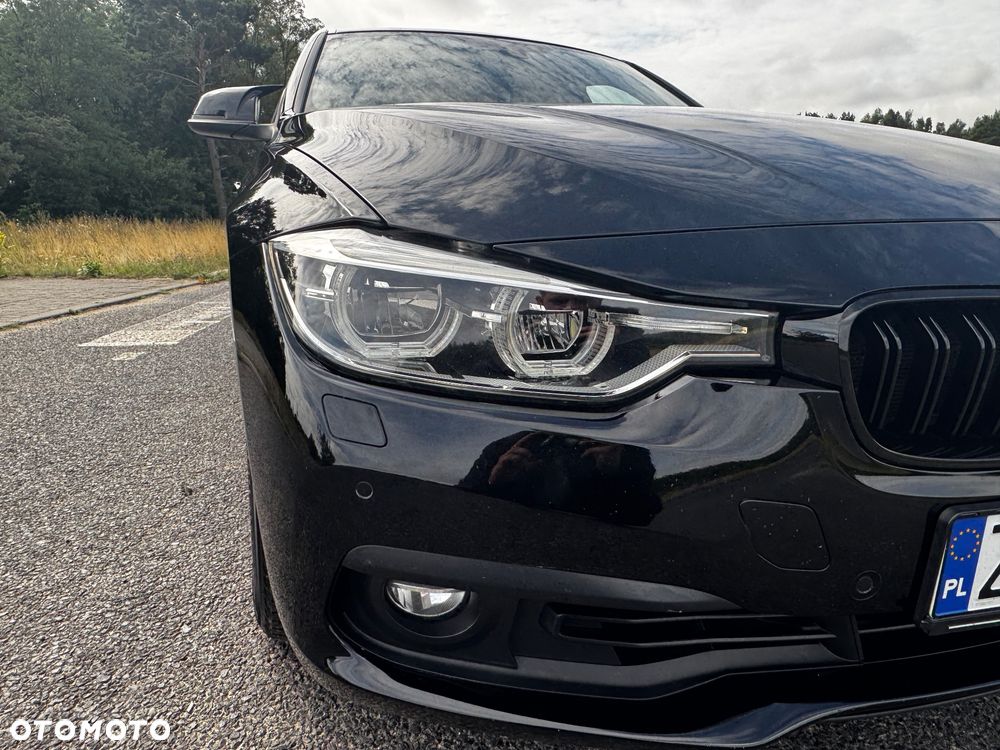 BMW Seria 3 320i - 26