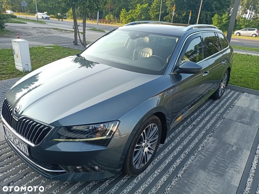 Skoda Superb 2.0 TDI 4x4 DSG Sportline - 22