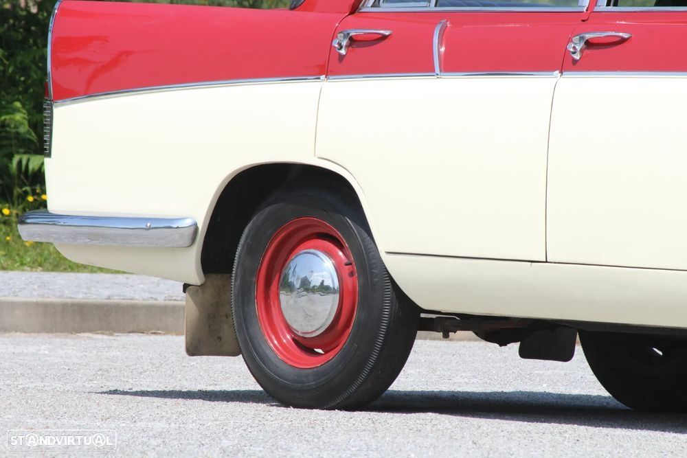 Austin Cambridge - 5
