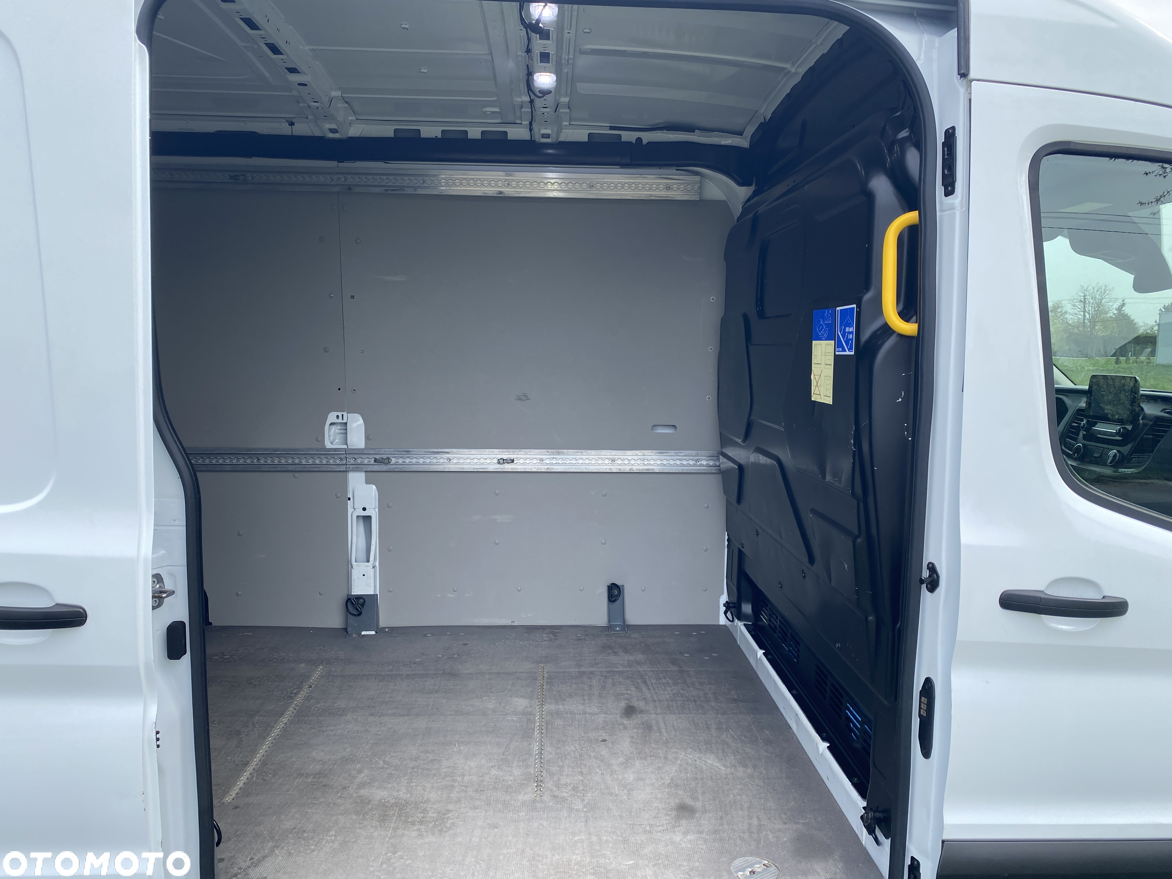 Ford Transit - 15