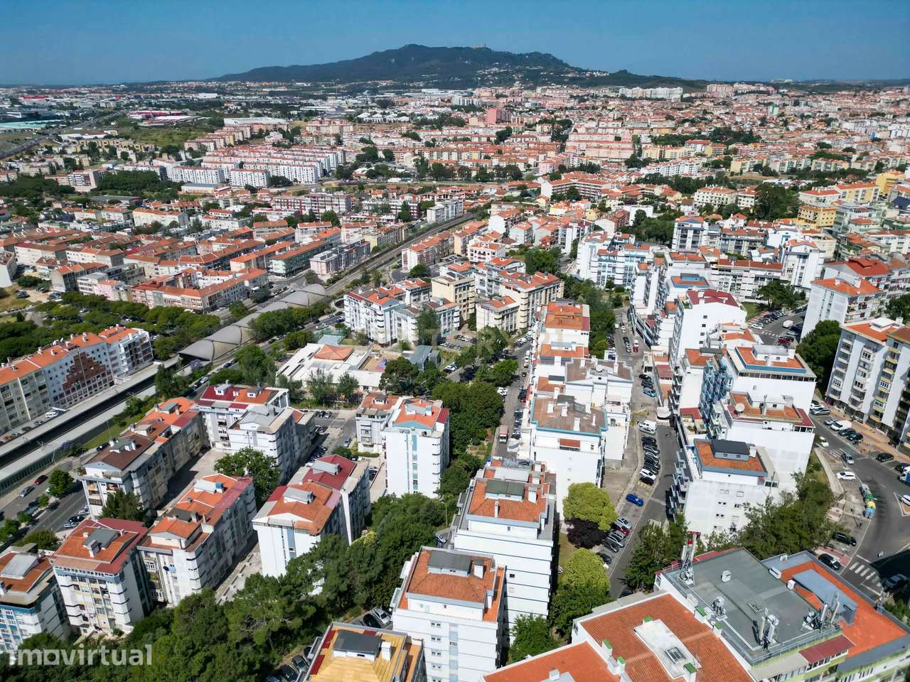 Penthouse T3 com Vista Panorâmica em Rio de Mouro, Sintra - Grande imagem: 4/31