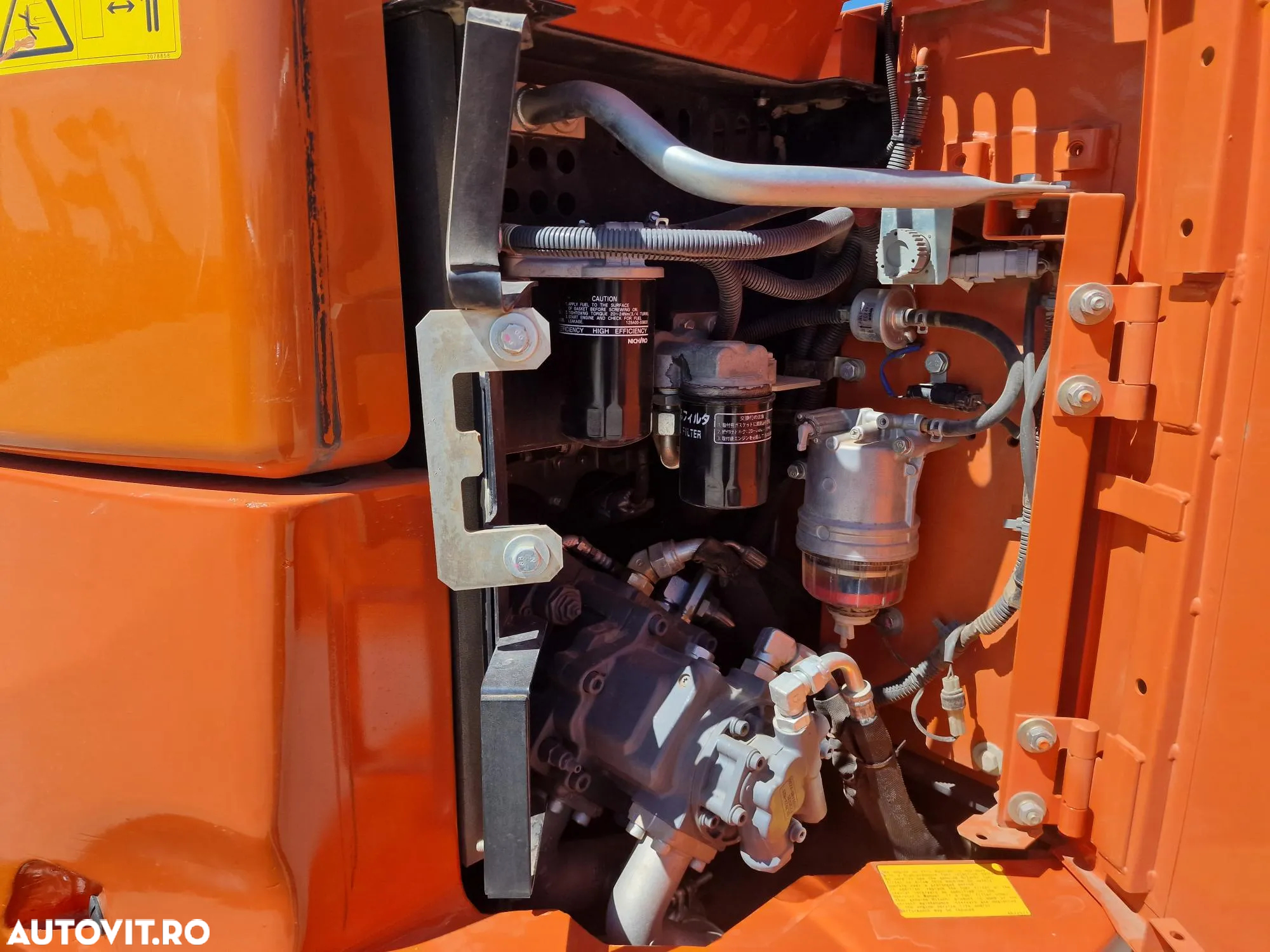 Hitachi ZX85, 2023, 19.85, Cupla rapida si 3 cupe-63.900 eur+Tva., camera spate, camelre laterale, senzori detectie parametru, senile cauciuc 90% ok, posibilite leasing 4 ani, CA NOU-PROMOTIE 63900 EUR+tva - 18