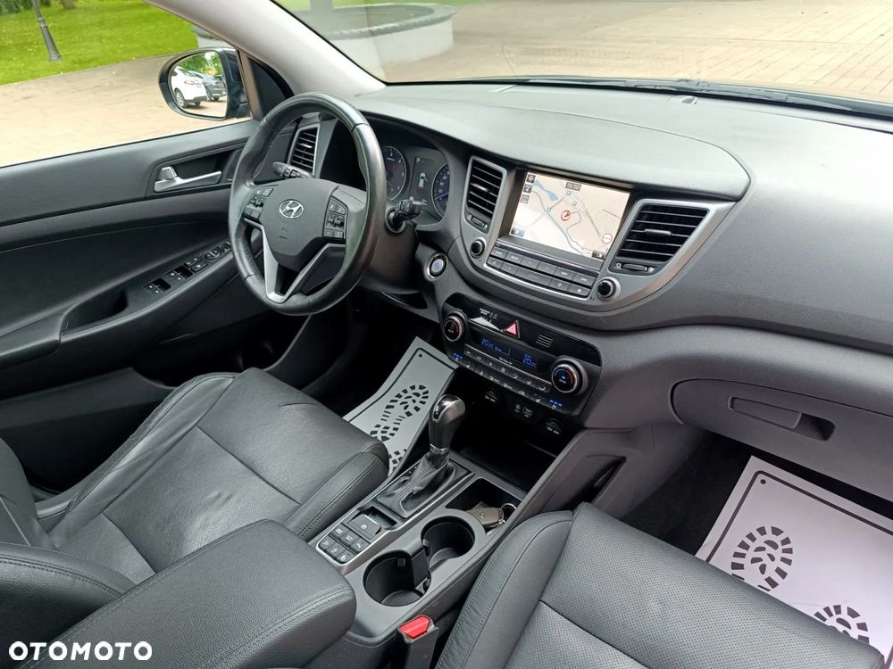 Hyundai Tucson blue 1.7 CRDi 2WD DCT Premium - 33