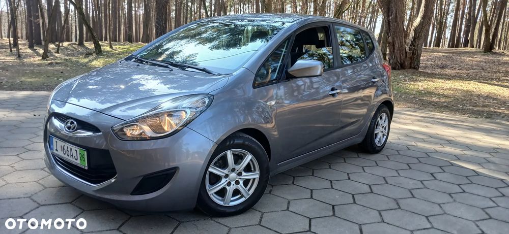 Hyundai i25 - 1