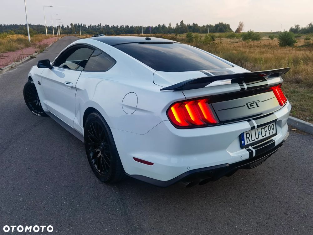 Ford Mustang - 7