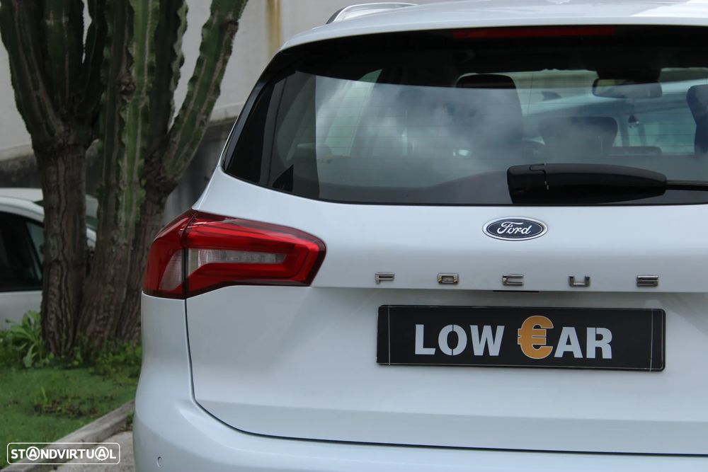 Ford Focus SW 1.5 TDCi EcoBlue Active - 12
