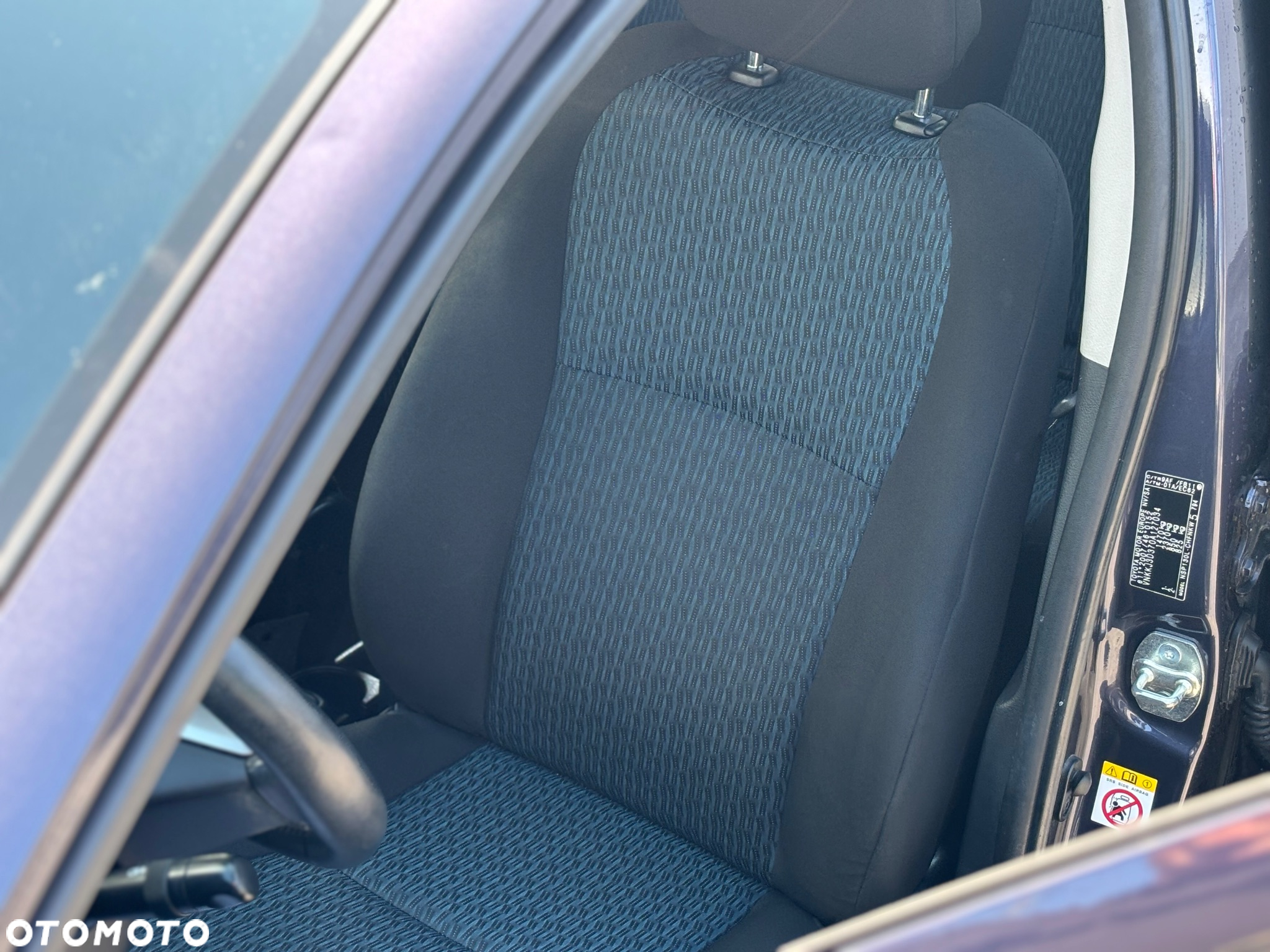 Toyota Yaris - 11