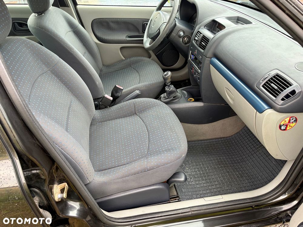 Renault Clio 1.2 16V Expression - 19