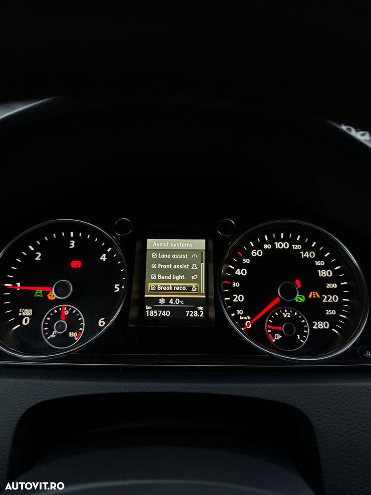 Volkswagen Passat CC 2.0 TDI BlueMotion Technology DSG Exclusive - 35