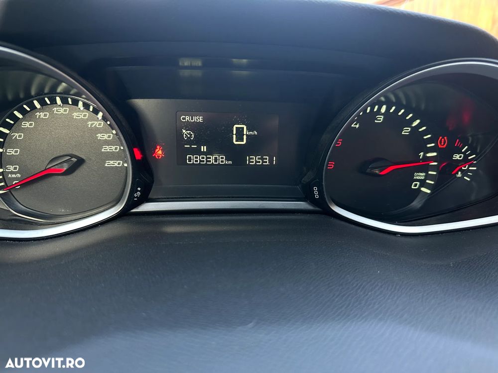 Peugeot 308 BlueHDi 130 Stop & Start Active Pack - 10