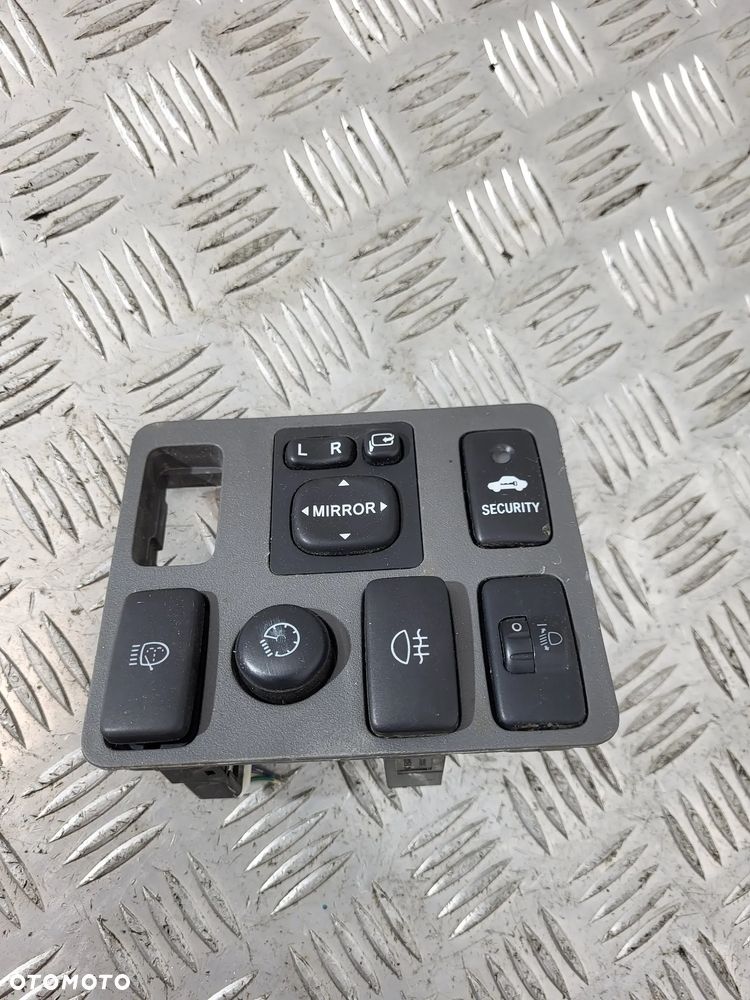 Toyota Hilux VII Panel Przełącznik Lusterek Świateł - 1