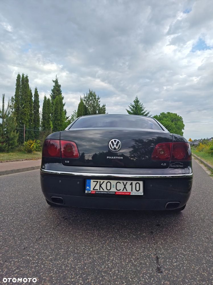Volkswagen Phaeton 4.2 V8 4Mot (5 os.) - 10