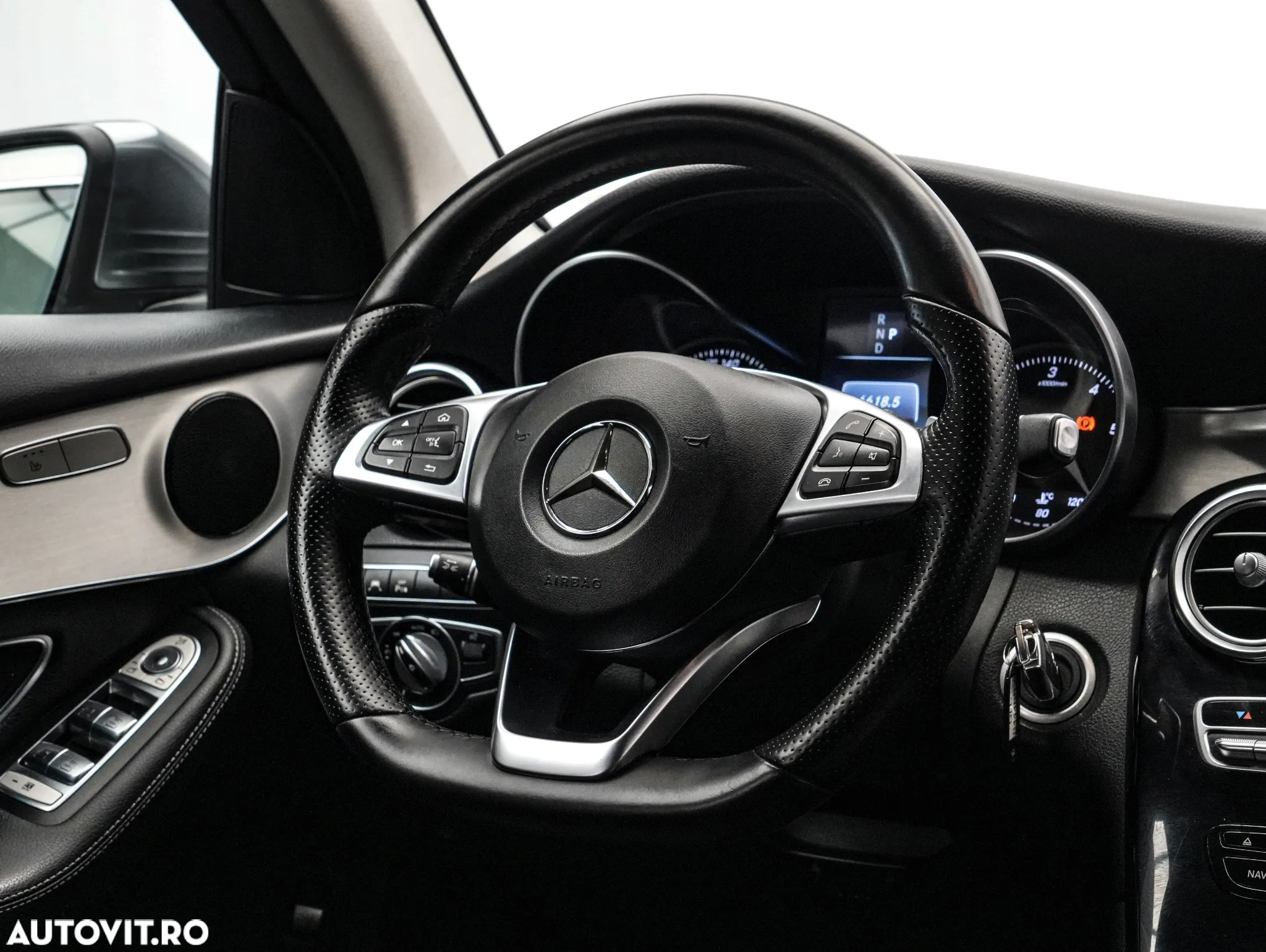 Mercedes-Benz GLC 250 d 4MATIC - 17