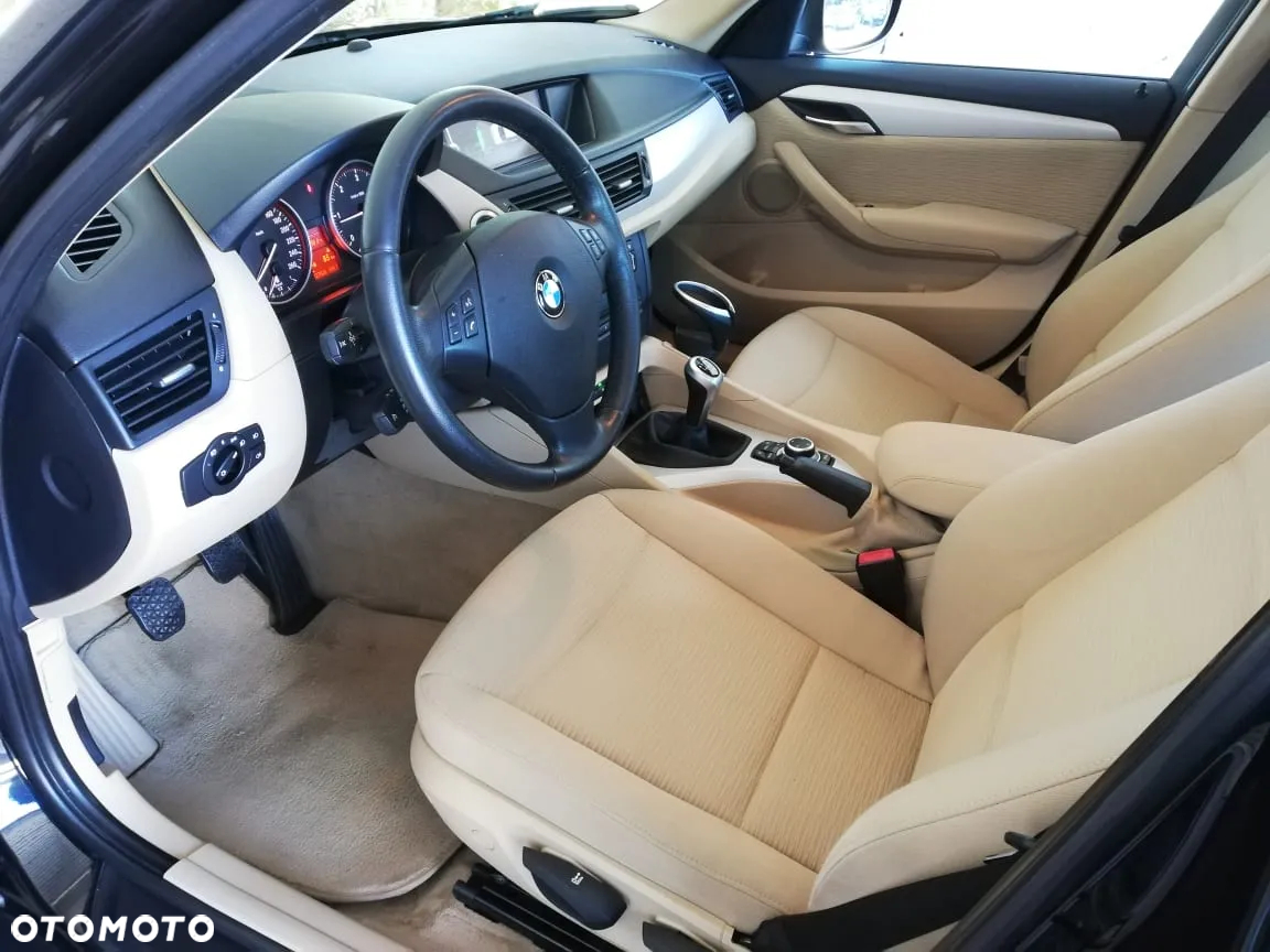 BMW X1 sDrive20d - 17