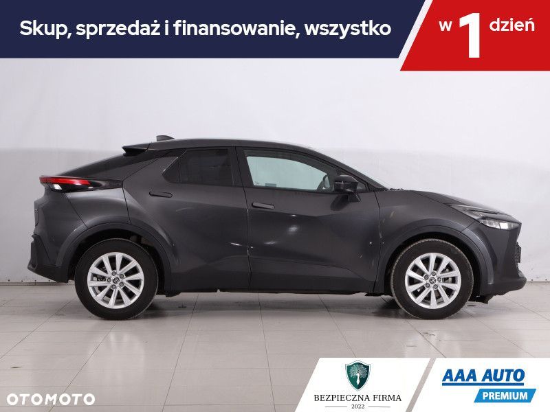 Toyota C-HR - 7