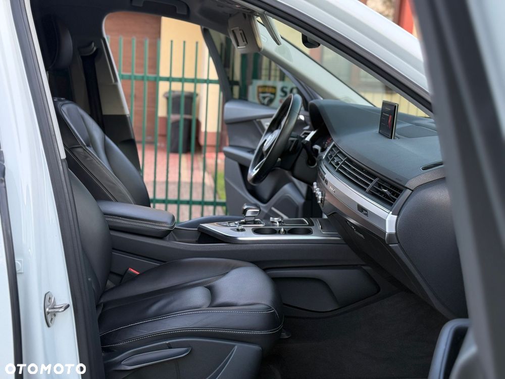 Audi Q7 - 10