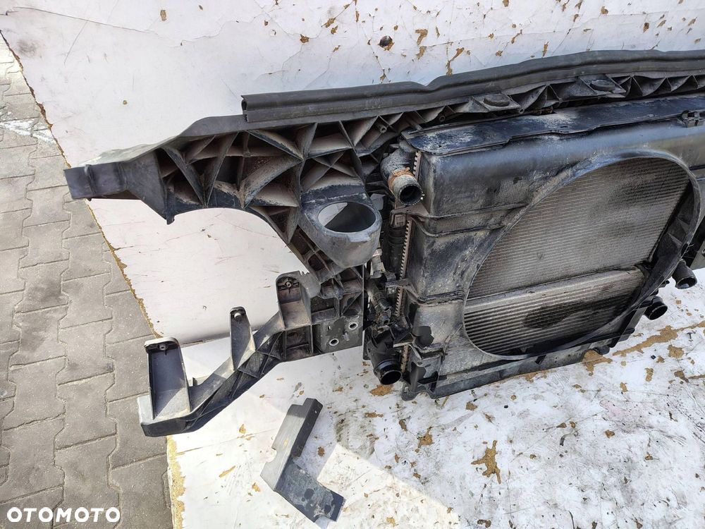 CHŁODNICE PAS PRZEDNI WZMOCNIENIE MERCEDES SPRINTER W906 3.0 CDI - 5