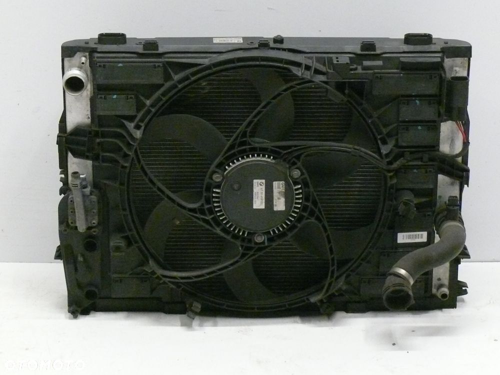 KOMPLET CHŁODNIC WENTYLATOR BMW E60 E61 E63 E64 3.0 258kM - 1