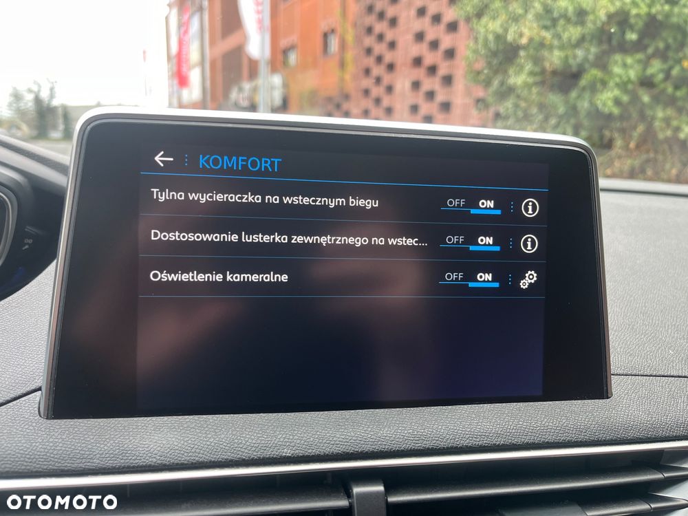 Peugeot 5008 1.6 PureTech Allure S&S EAT8 - 31