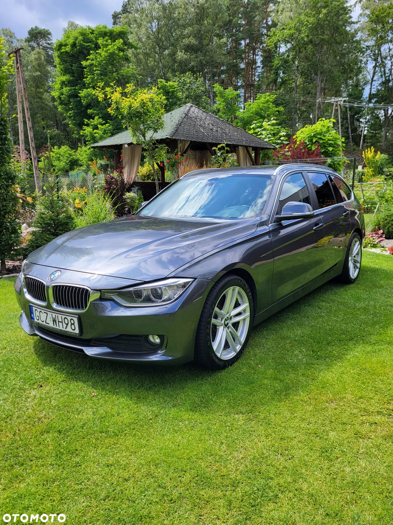 BMW Seria 3 318d Touring - 1