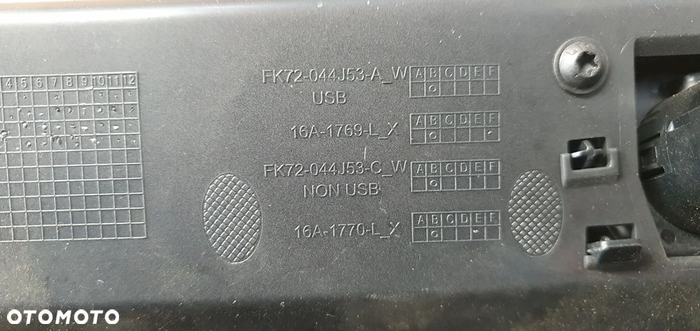 Schowek półka deski konsoli USB Land Rover Discovery Sport L550 FK72-19010-BA - 7