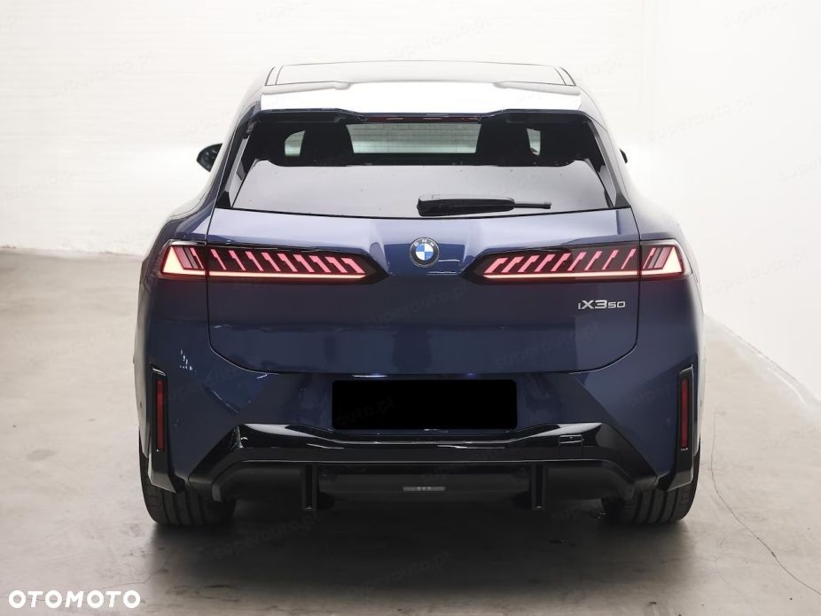 BMW iX3 - 6