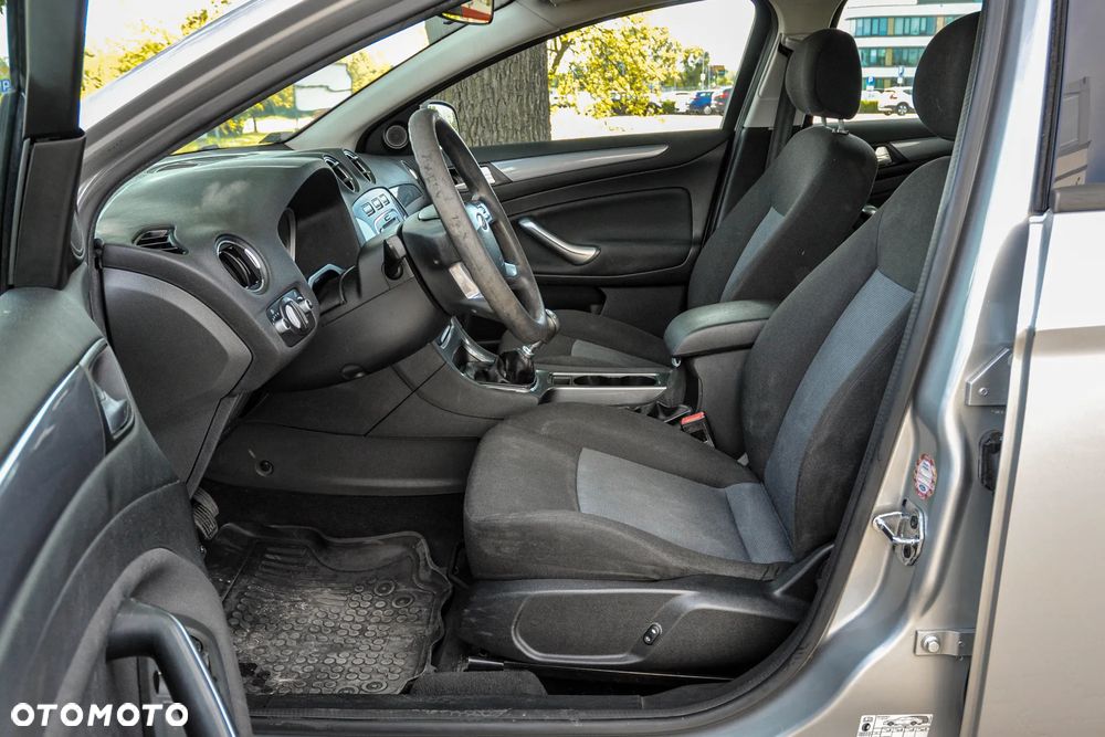 Ford Mondeo - 7